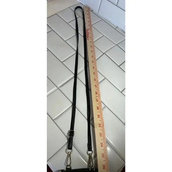 FOREVER LOVELY DESIGN FOR MADLEY BLACK CROSSBODY BAG PHONE POCKET - Picture 10 of 10